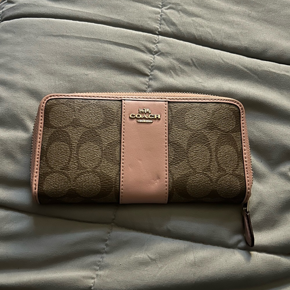 Coach wallet